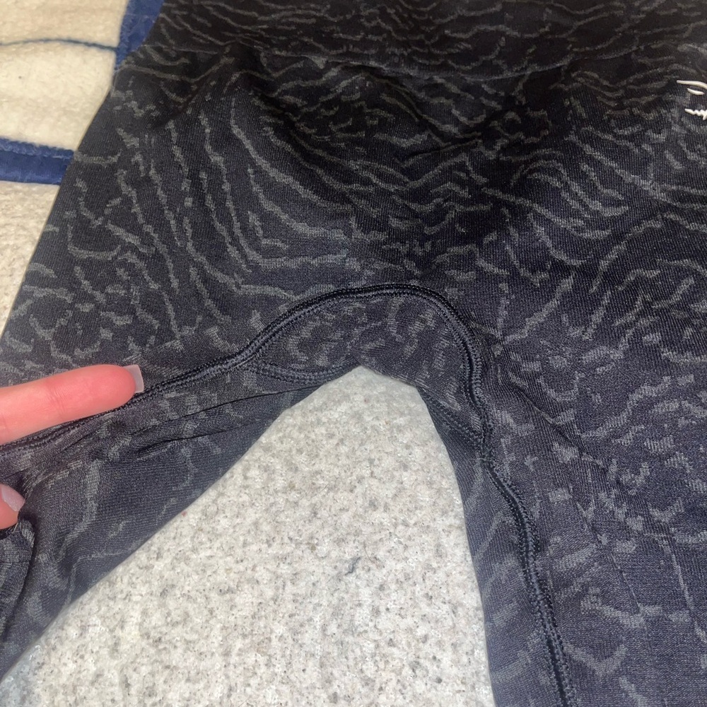 Gymshark Black and Gray Patterned Leggings